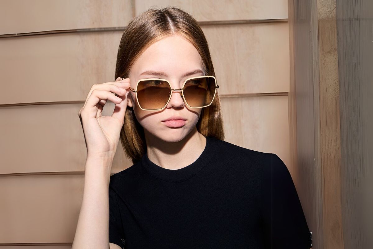 Butterfly style sunglasses on Square Face