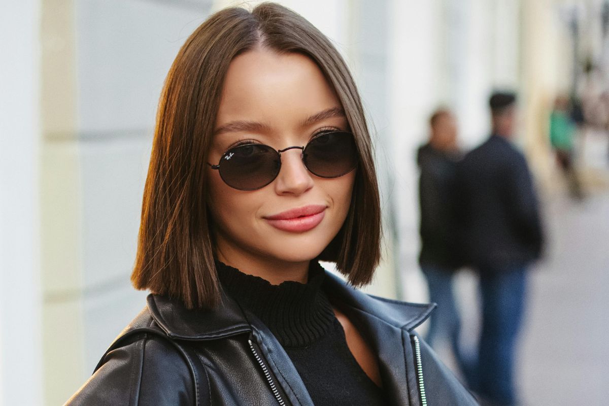 Round Sunglasses on Oval Face