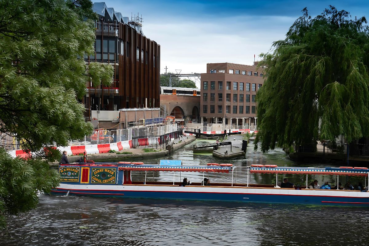 Canal Boat Day Trip