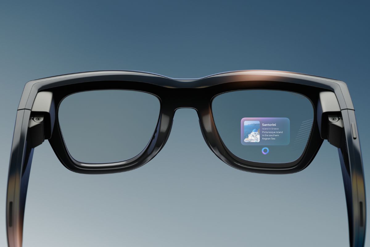 Ray-Ban Display Smart Glasses Design